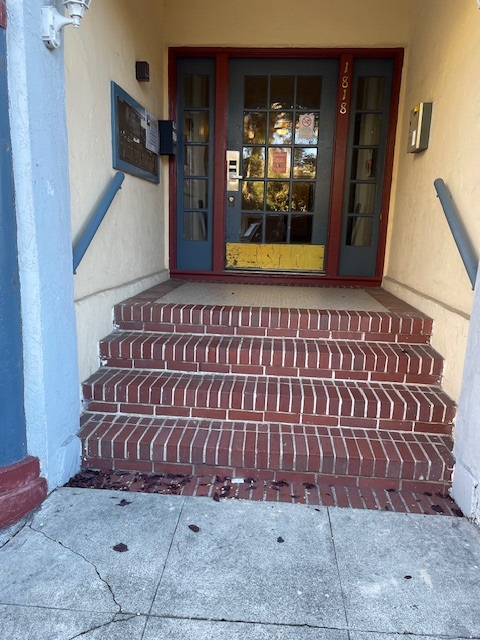 1818 Walnut Street #10