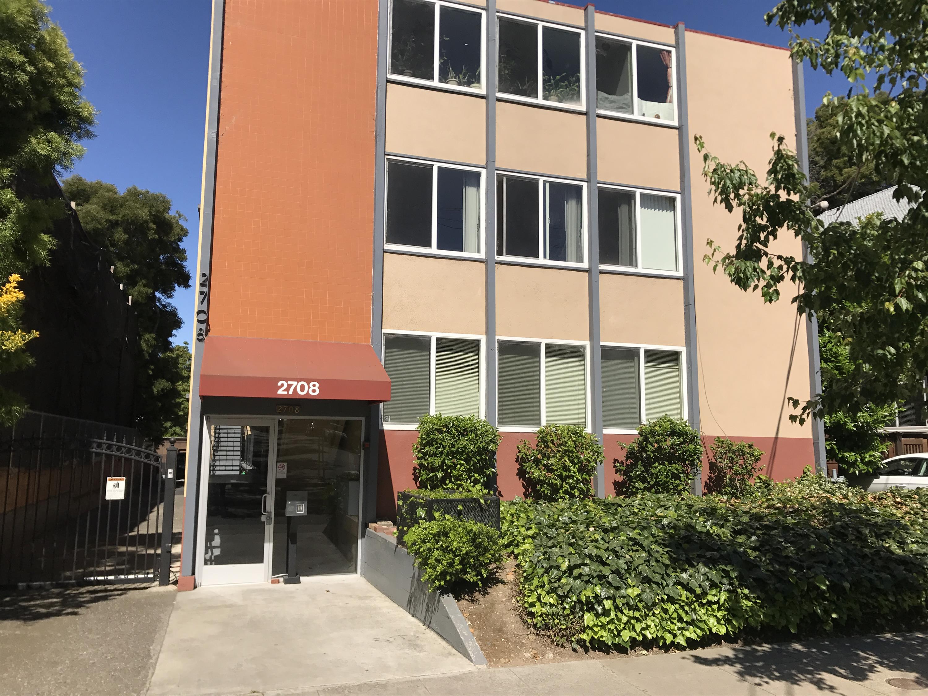 2708 College Avenue, #1